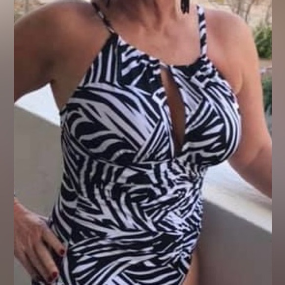 Swim by Ruby Ribbon - Picture 4 of 5